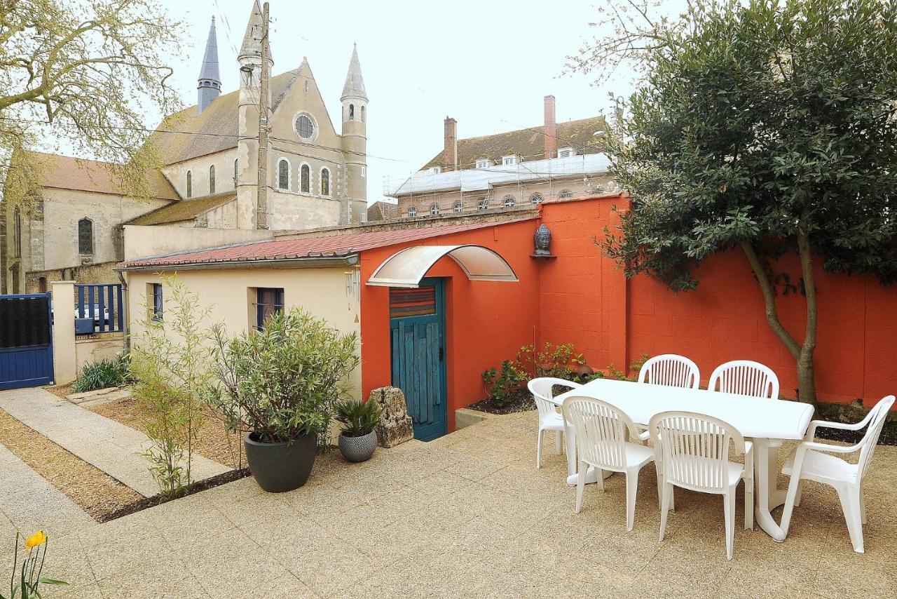 Villa Le Saint Brice Chartres Exterior foto