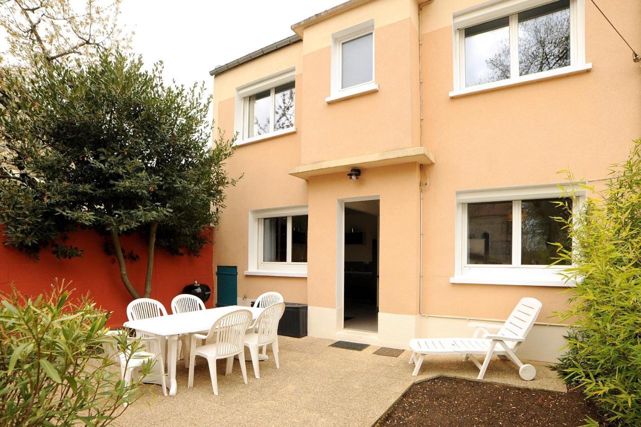 Villa Le Saint Brice Chartres Exterior foto